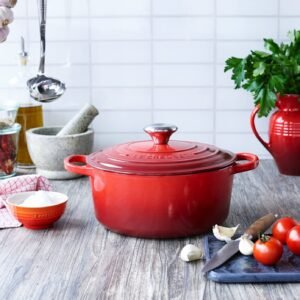 Le Creuset Enameled Cast Iron Signature Round Dutch Oven, 5.5 Qt – Cerise
